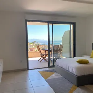 Vue Mer A 100 Metres Des Plages Et Massif De L'esterel , Théoule-sur-Mer Frankreich